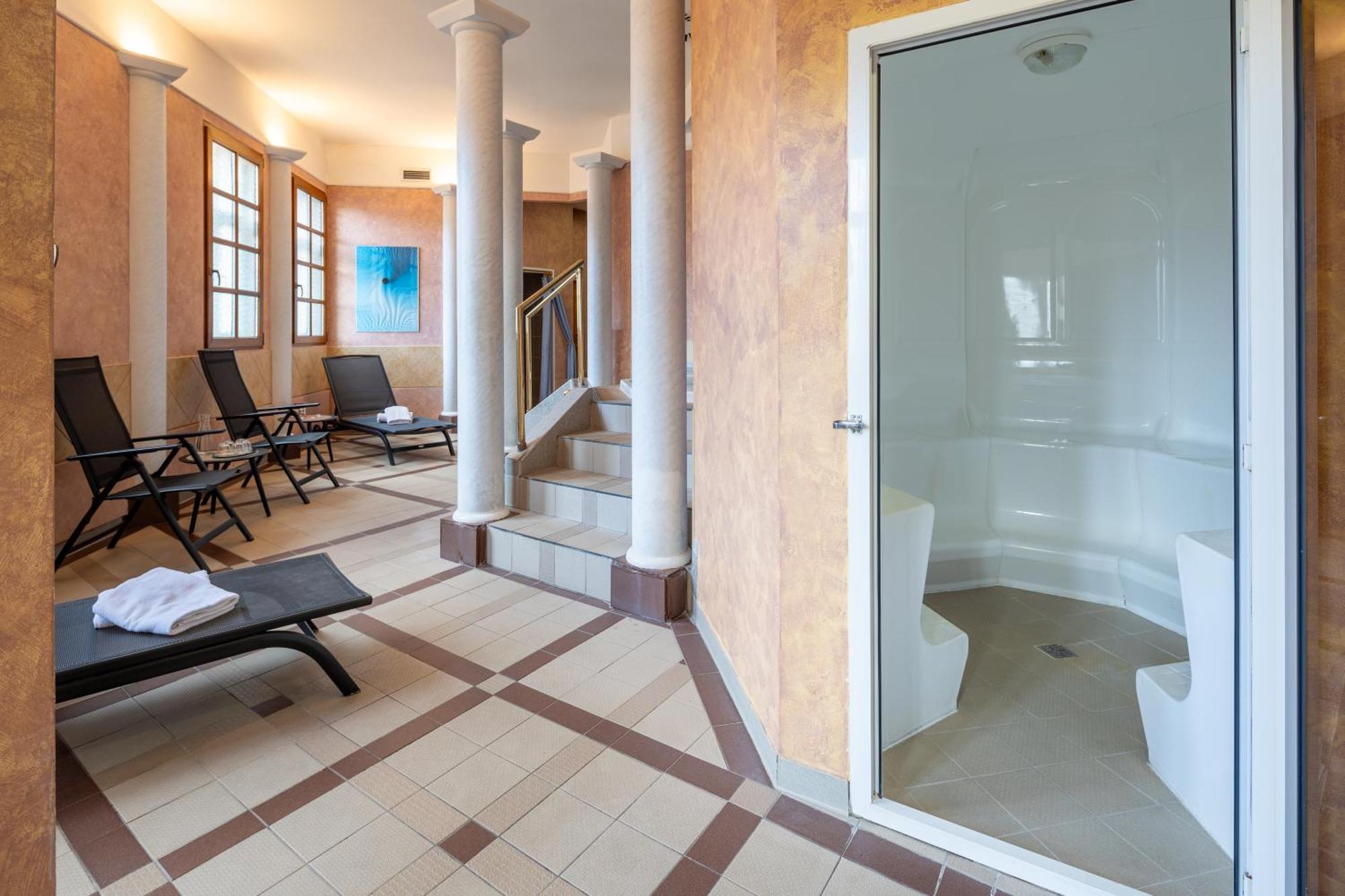 Wellness Hotel Jean De Carro Karlovy Vary Exterior photo